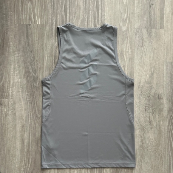 Adidas Tank - Picture 2 of 5